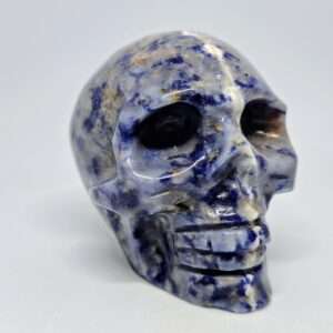 Crâne de cristal en Sodalite
